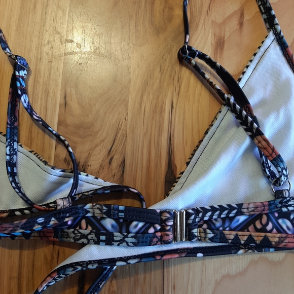 No brand swim suit, size S. - Picture 3 of 6